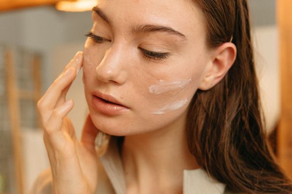 Chống nắng đúng cách: 6 điều hay bị bỏ qua khiến kem kém hiệu quả