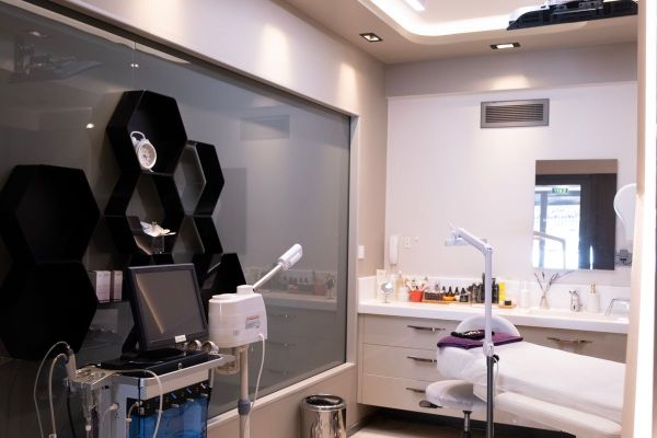 8 dấu hiệu giúp bạn chọn được cơ sở thẩm mỹ uy tín, an toàn