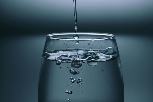 Uống nước đúng cách: hiểu đúng để làn da và cơ thể cùng khỏe