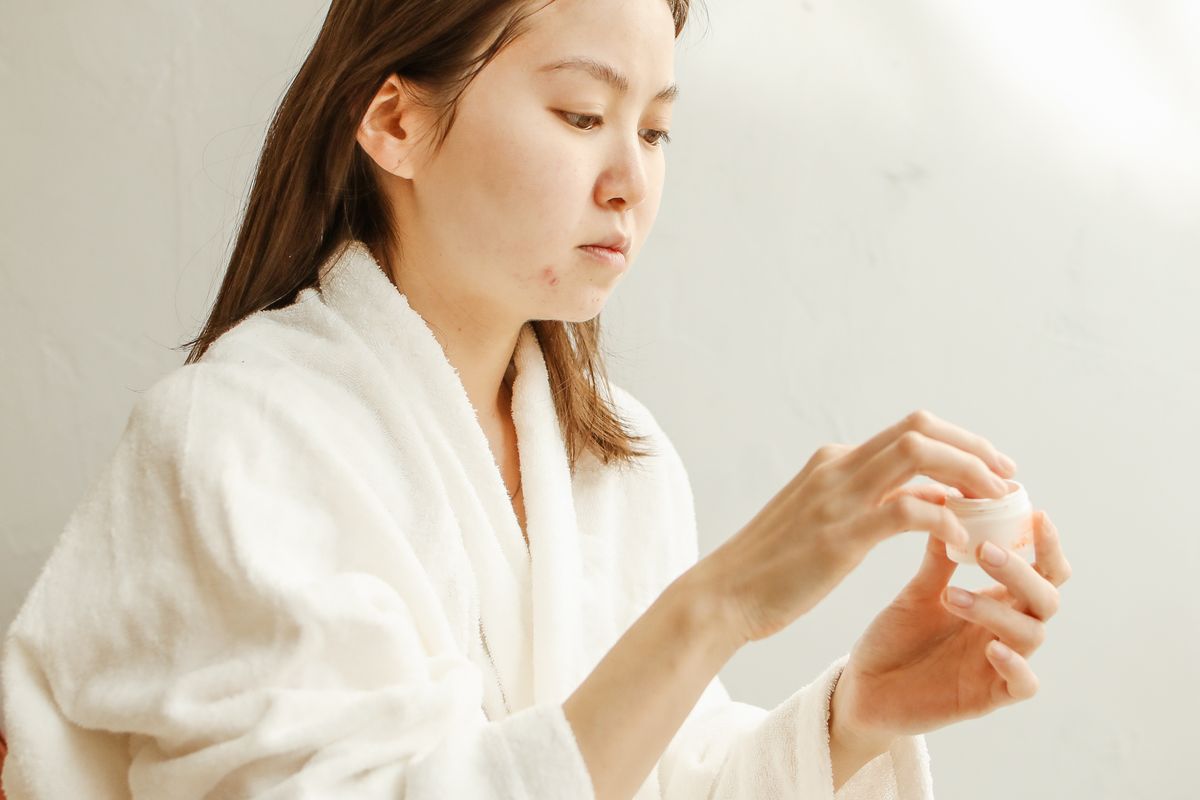Da nhạy cảm: nhận biết sớm và chăm sóc tối giản để da bớt "dỗi"