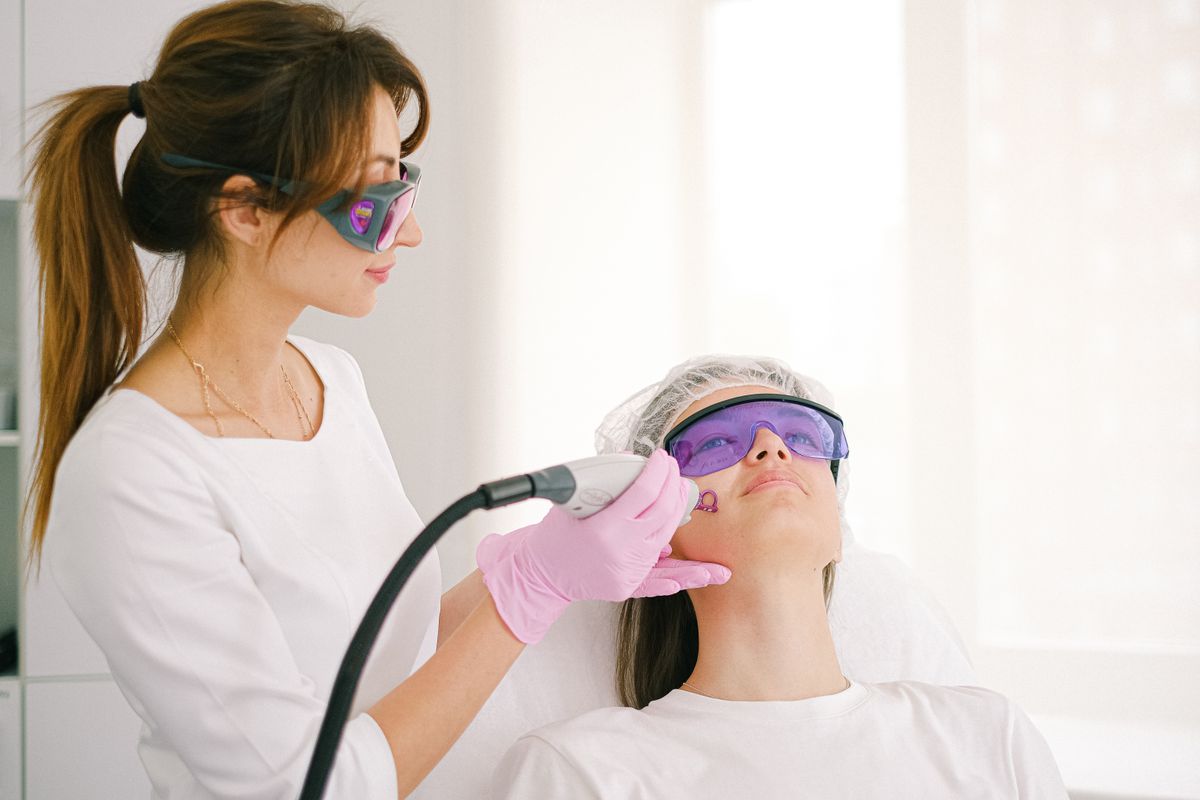 HIFU và Thermage khác nhau thế nào? Chọn đúng công nghệ nâng cơ